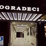 מלון Pogradeci פוגרדץ