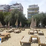 מלון Pogradeci 4*