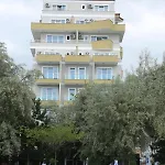 Pogradeci מלון