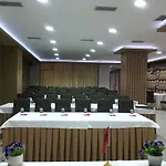 Pogradeci 호텔 포그라데츠