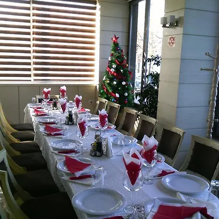 Pogradeci 4* Pogradec